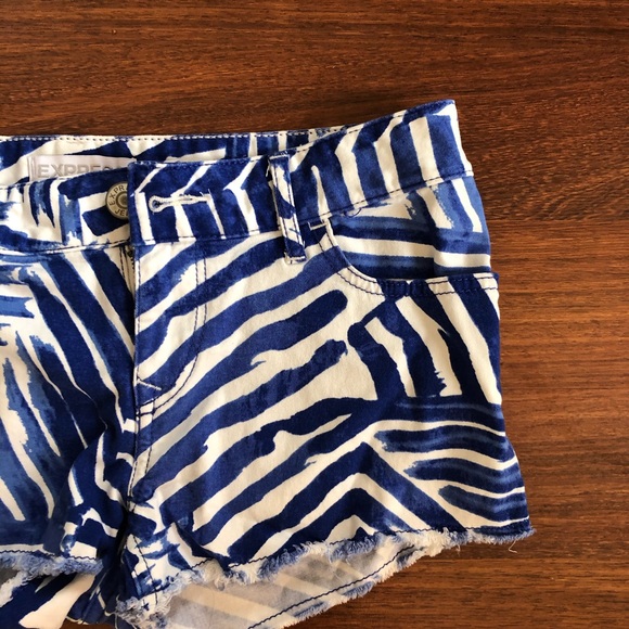 Express Short - Picture 2 of 2